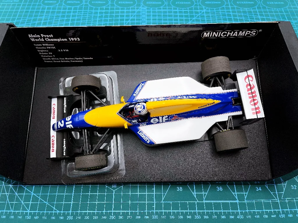 

Миниатюрная модель автомобиля в масштабе 1:18 F1 FW15C 1993 Ален Прост, специальный выпуск, ограниченная серия, металлическая статическая модель автомобиля из смолы, игрушка в подарок