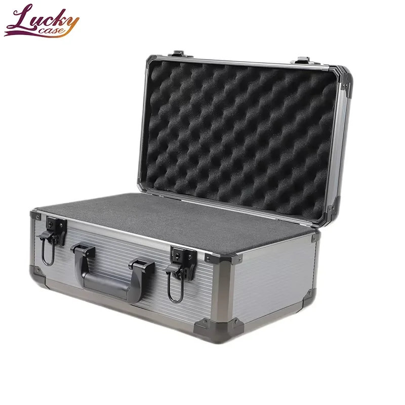 

Изготовленный на заказ алюминиевый чемодан для инструментов, портативный запираемый чемодан с яйцовой пеной, профессиональный алюминиевый чехол для хранения инструментов