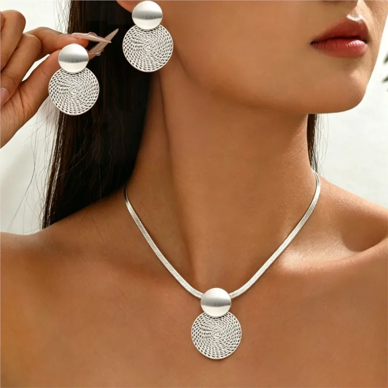 2pcs Blade Chain Geometric Circular Brushed Texture Original Spiral Jewelry Set for Women Necklace Earrings Set Jewelry Gifts