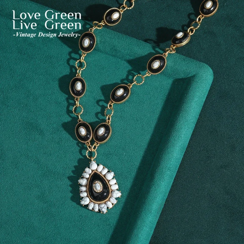 

Vintage Flower Pendant White Turquoise Necklace Natural Stone Charm Women Beads Gold Color Antique Bohemian Jewelry 2025 New