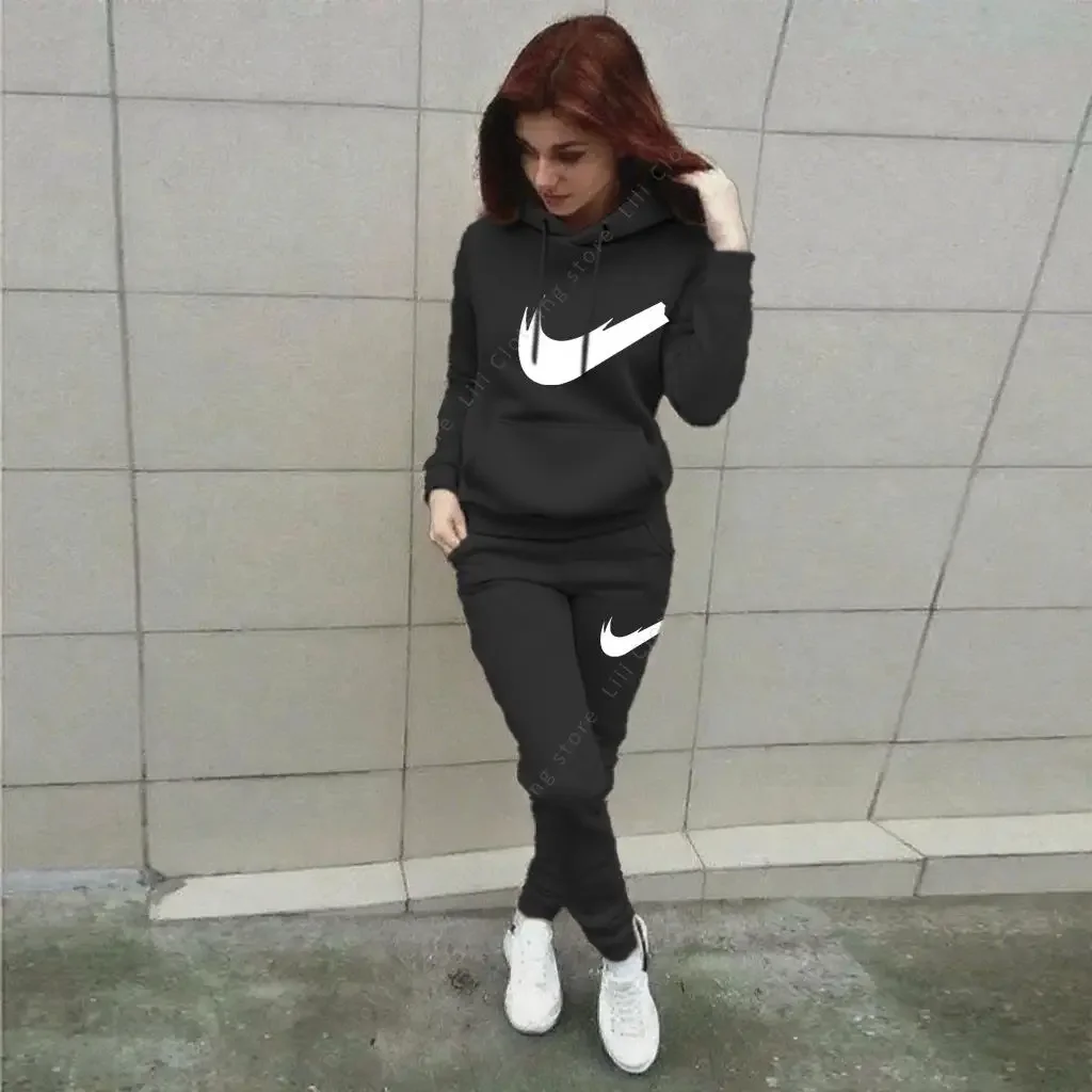 هوديي السراويل مجموعات المرأة البدلة 2 قطعة ملابس رياضية 2025 المنزل في الهواء الطلق الركض جديد مصمم ملابس النساء الخريف الشتاء رياضية