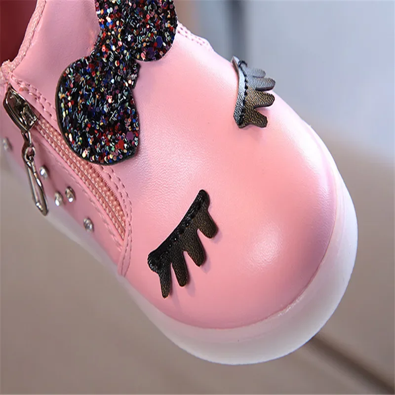 Full size Children Glowing Sneakers Kid Princess Bow for Girls LED Shoes Cute Baby Sneakers with Light Shoes Krasovki Luminous