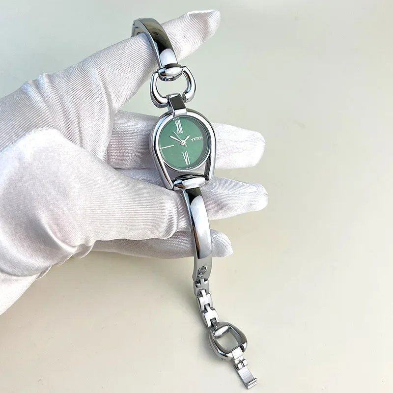 

Simple Vintage Button Bracelet Watch Women's Quartz Wristwatches Stainless Steel Strap Small Dial Fashionable Exquisite Watches