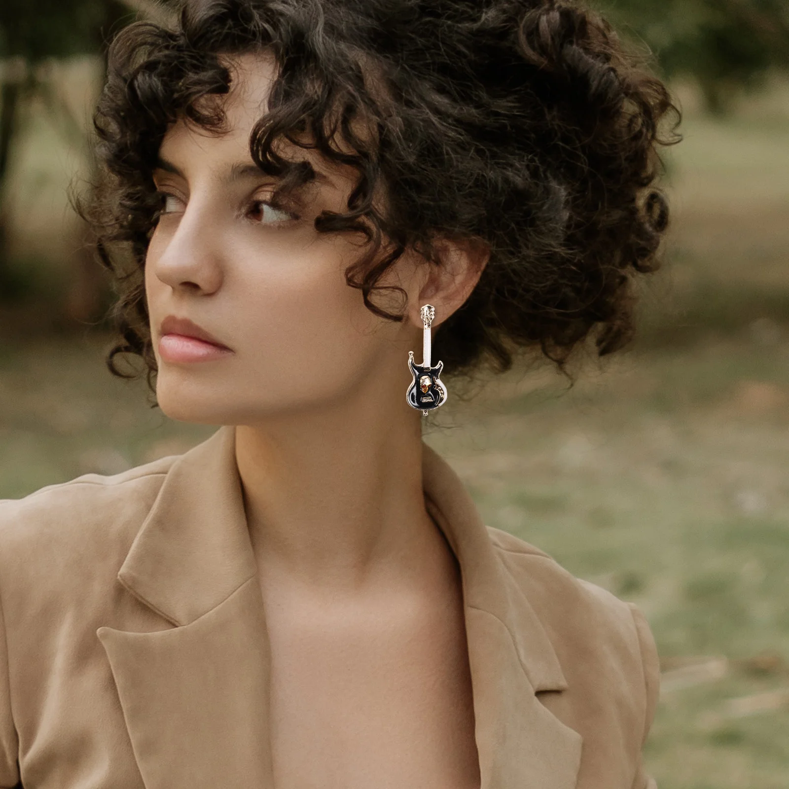 

1Pair Vintage Skull Guitar Earrings Gothic Style Music Concert Accessories Trendy Fashion Women Jewelry Guitar Earring