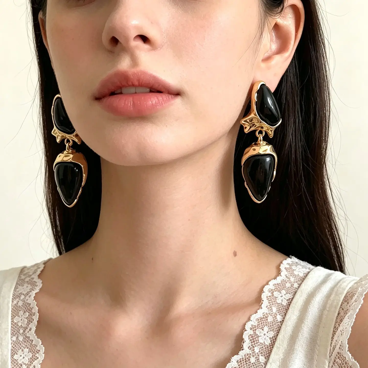 Poplar woods retro old gold double-layer black gemstone water drop earrings women's irregular wrinkled metal face small earrings