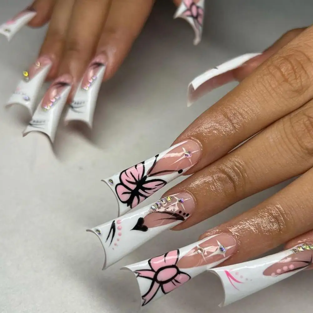 Charming Pattern Nails 24pcs Butterfly Print Duck Fake Nails Diy Manicure Kit for Women French Tip Press on Nails for Salon Home