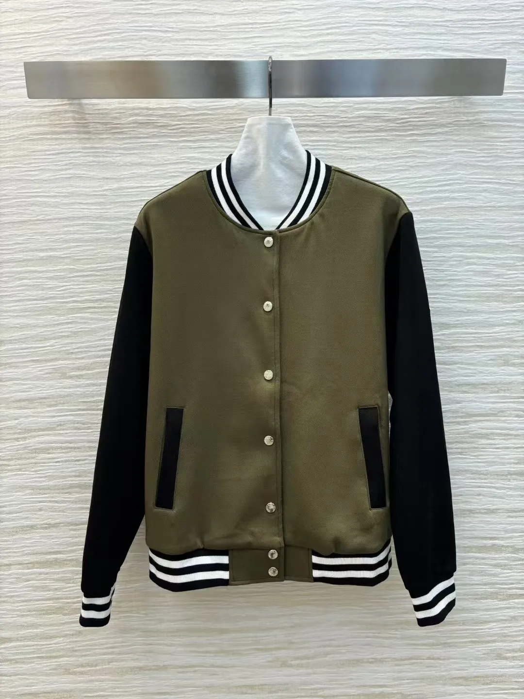 High end customized women's contrasting baseball jacket