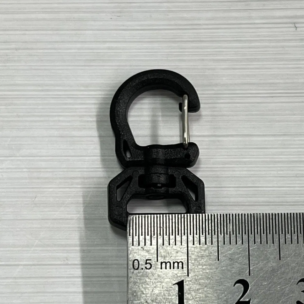 10pcs 360-degree Outdoor Rotating Hook Portable Multi-functional Climbing Buckle Plastic 10mm Camping Luggage Accessory