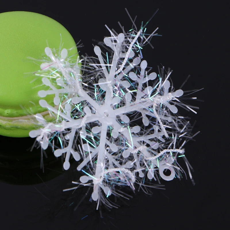 E15d Christmas Snowflake Ornements 6 PC