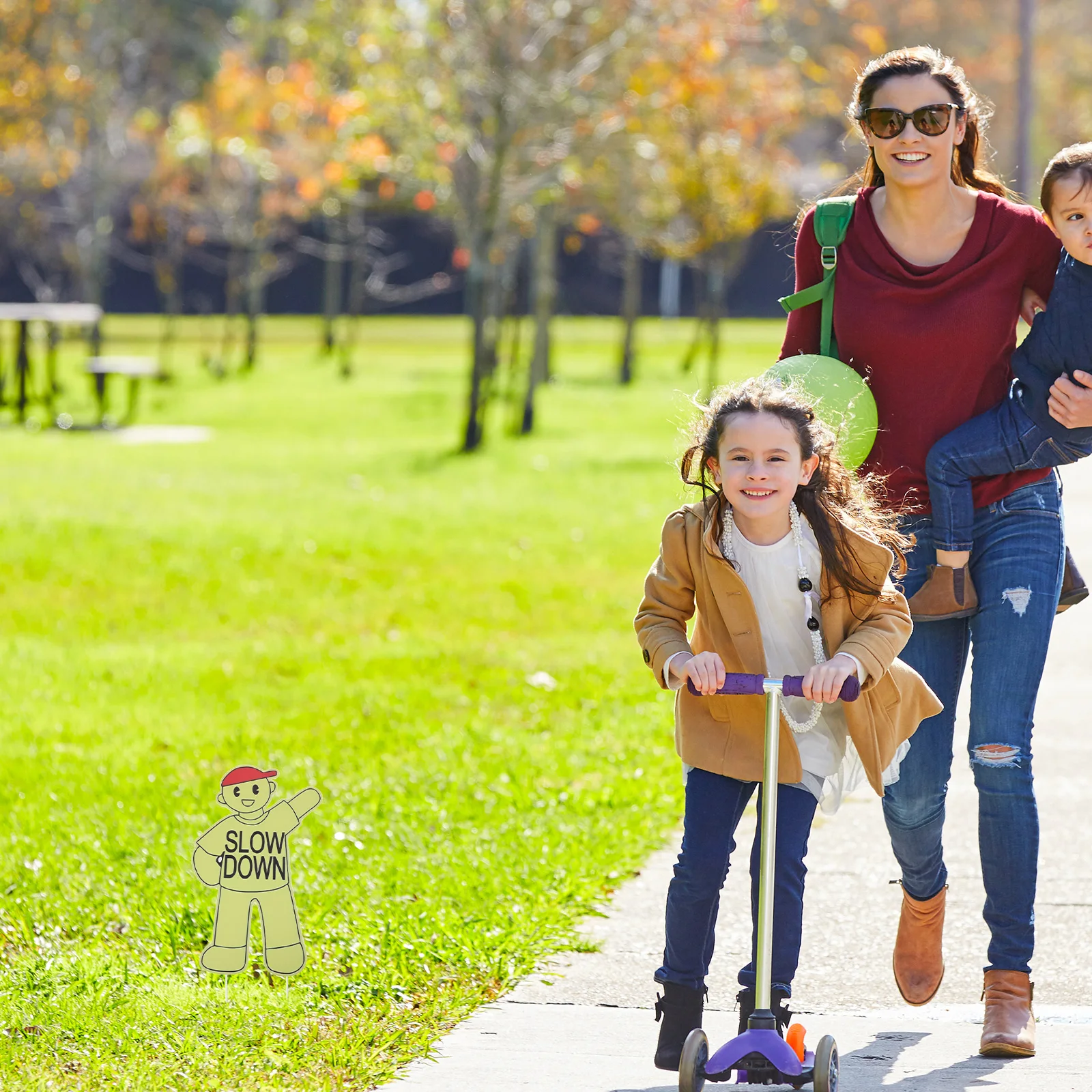 

4Pcs Mini Warning Signs for Children Play Areas Reflective Traffic Safety Markers for Park Setup