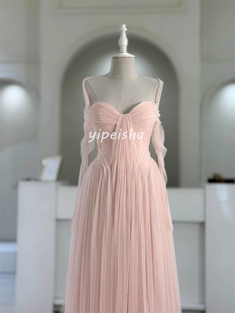 Sukienki szyte na miarę, z wyrafinowanymi plisami, drapowane, o kroju litery A, z odkrytymi ramionami, długie, sukienki na specjalne okazje szyte na zamówienie, moda w stylu chińskim.