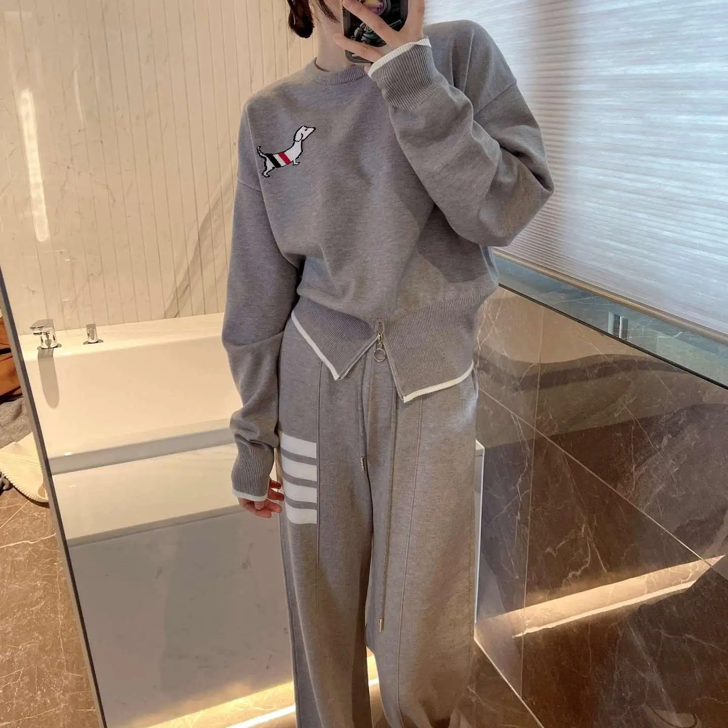 عالية الجودة جولف سترة المرأة ملابس غولف 2025 ربيع جديد بدل غولف البلوز غير رسمي + جولف السراويل قطعتين مجموعة ملابس الغولف النسائية