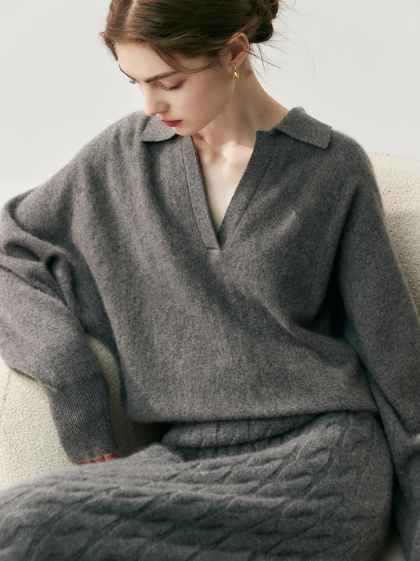 Temperament gray cashmere sweater female POLO neck pullover sweater lazy loose leisure lapel bottoming sweater