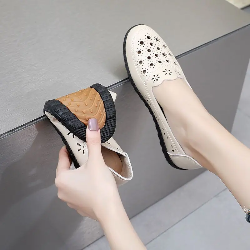 

Shoes woman 2024 trend Women's summer footwear replicas luxury brands shoes Female Designer Cut-outs Loafers Sneakers