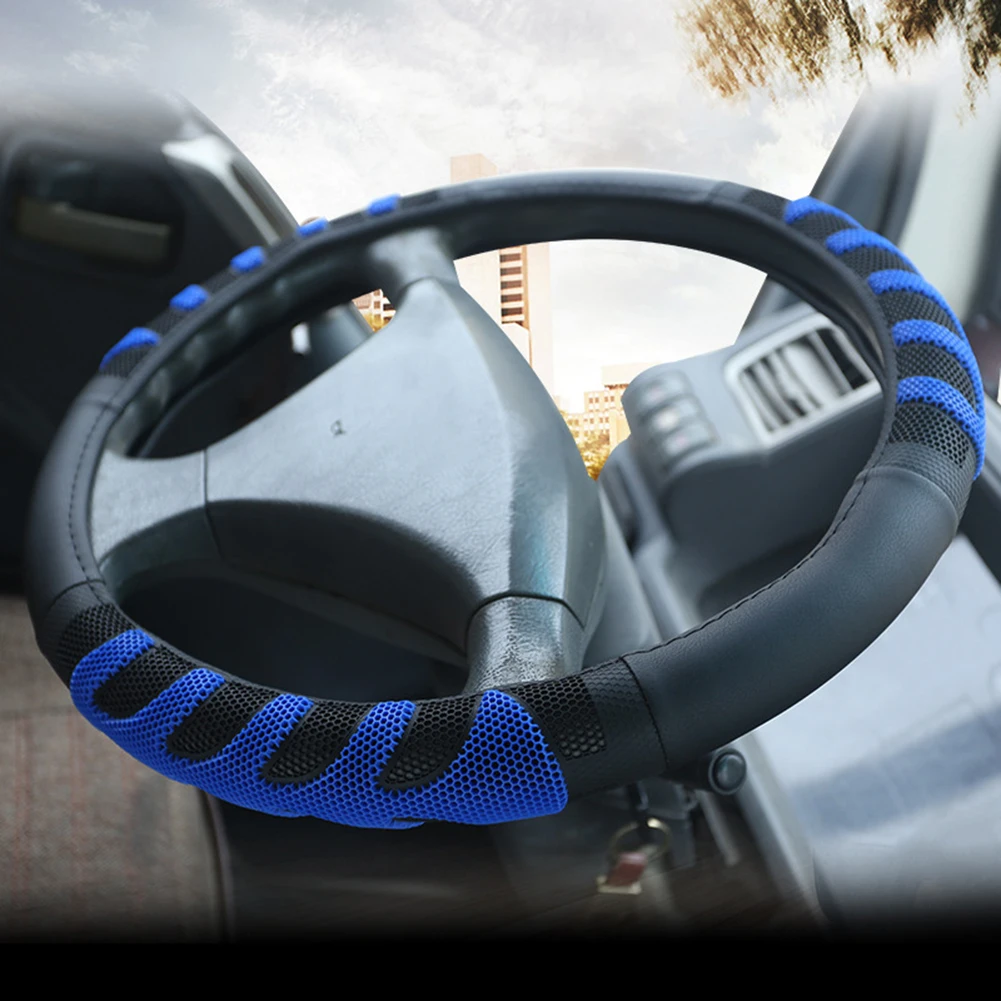 Robust Leather and Rubber Steering Wheel Cover for Bus and Truck Drivers Improves Grip and Aesthetic of Vehicle Interior