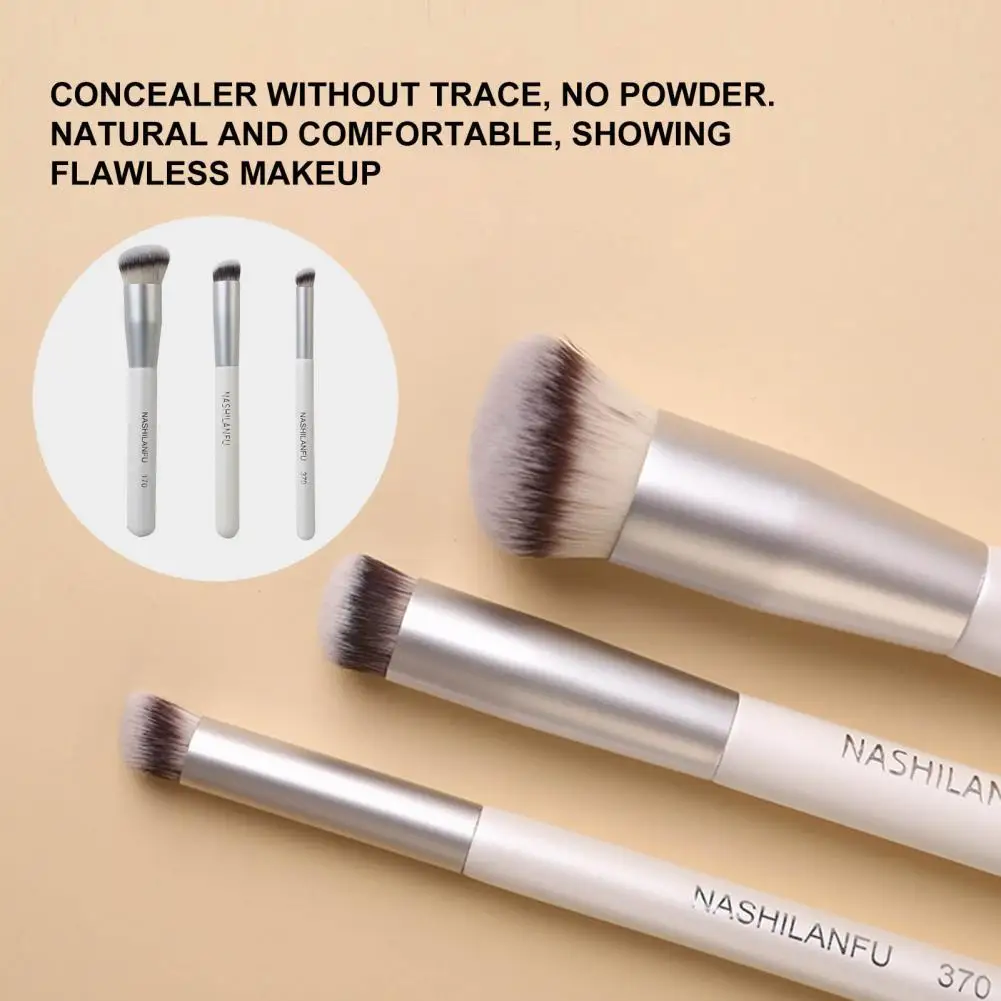 Foundation Brush Beveled Head Concealer Brush Strong Grasping Power Anti-slip  Useful Professional Foundation Cosmetic Tool