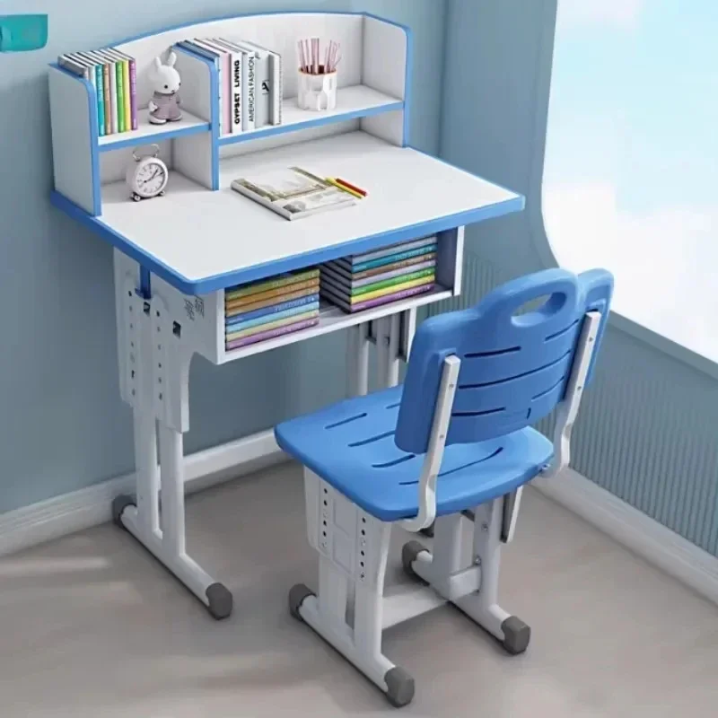 مكتب الدراسة، وطلاب المدارس الابتدائية المنزلية المتخصصة لرفع الواجبات المنزلية، ومكاتب وكراسي المدارس، ومجموعة التخطيط