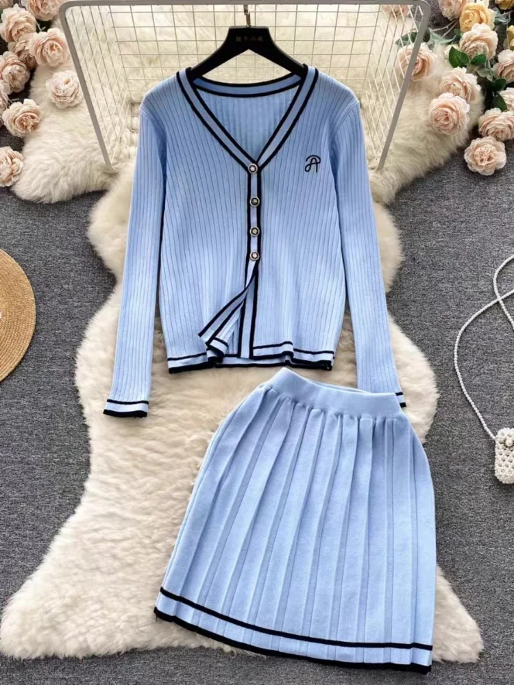 New Vintage styl Preppy dwuczęściowy komplet z dzianiny dla kobiet z dekoltem w szpic sweter z długim rękawem i plisowany Mini komplety spódniczek