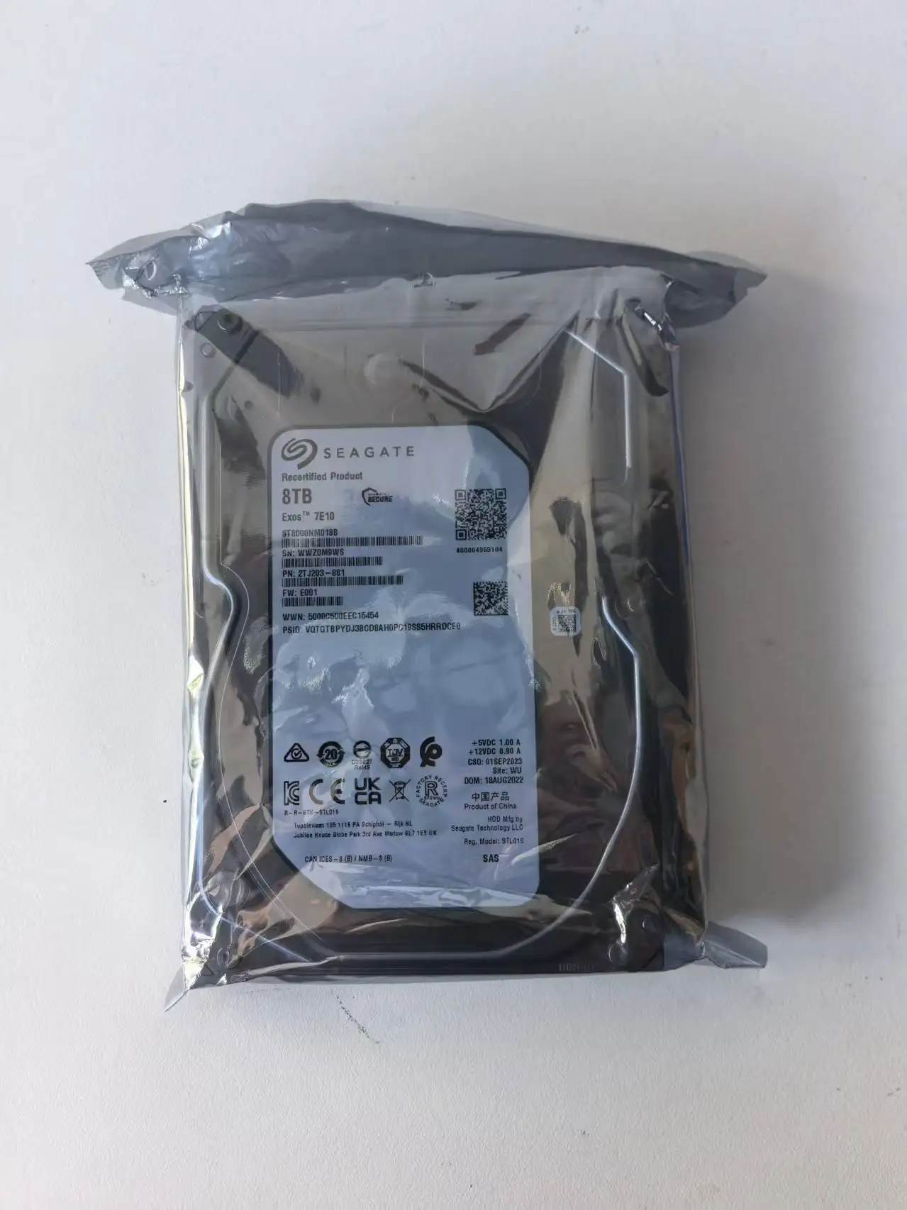 ST8000NM018B Série 7E10 8 To 7200 tr/min SAS 12 Go/s 256 Mo de cache (512n/4Kn) Disque dur d'entreprise 3,5 pouces