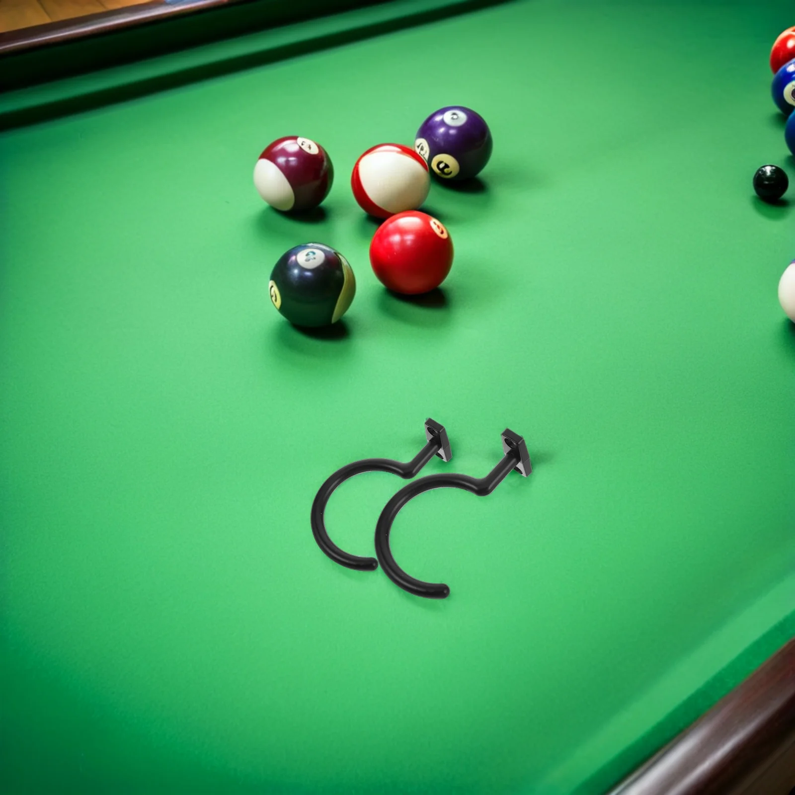 

4Pcs Billiard Table Hook Metal Pool Cue Holder Rack Space-Saving Wall Mountable for Cues Triangle Snooker Accessories Storage