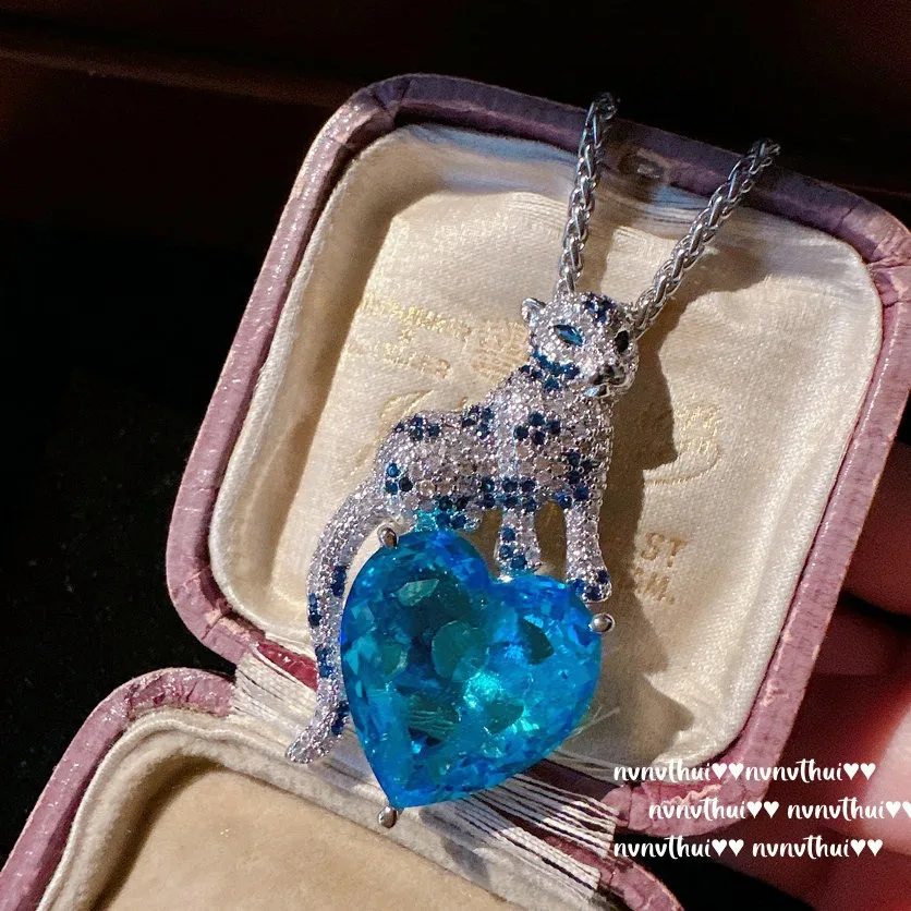 Europe and America Adorned  Blue Zircon Large Heart-shaped Leopard Necklace/brooch-Removing The Chain Can Be Used As A Brooch