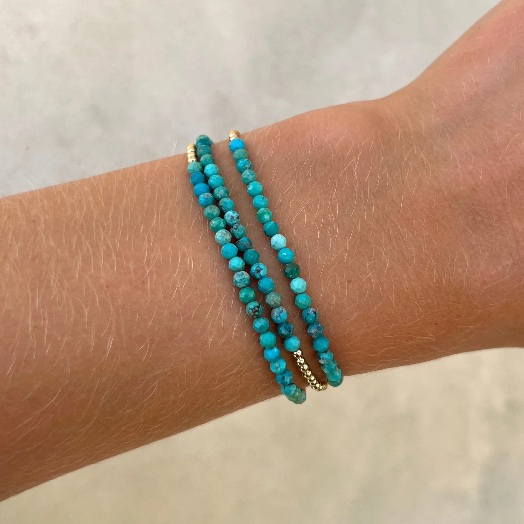 CCGOOD Natural Turquoise Stone Bracelet Adjustable Gold Tone Beads Boho Jewelry for Women Calming Grounding Healing Energy Gift