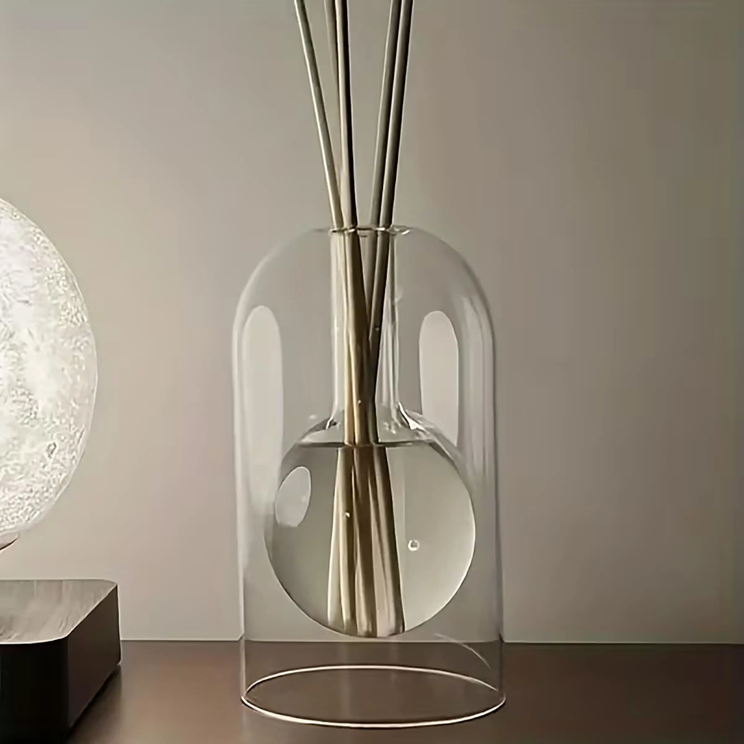 1 unidade de Difusor de Aroma Elegante em Vidro Sem Chama - Design Portátil para Casa e Carro, Ideal como Vaso para Óleos Essenciais e Presente Decorativo