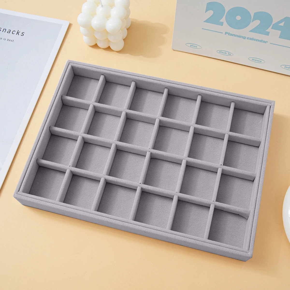 صندوق تخزين كبير للمجوهرات، والأقراط، والخواتم، وصندوق تخزين القلائد، وصينية المجوهرات