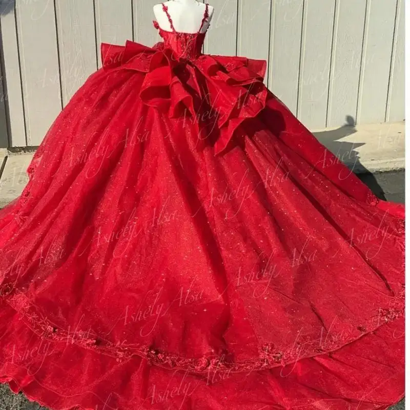 Dostosowana błyszcząca czerwona sukienka na studniówkę suknia balowa Spaghetti pasek koronkowa aplikacja damska sukienka na przyjęcie urodzinowe Vestido De 15 16 Quinceanera