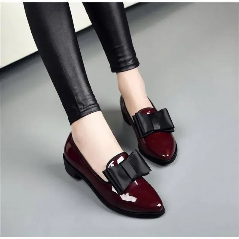 Bow Women Flats Shoes Patent Leather Ballerina Shoes Low Heels Female Loafers Pointed Toe Dress Woman Thick Heel Shoes Zapatos