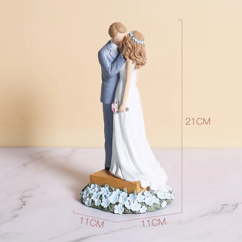 New American Style Couple Figurines Resin Miniatures Crafts Wedding Valentine's Day Party Cake Toppers Home Interior Ornament