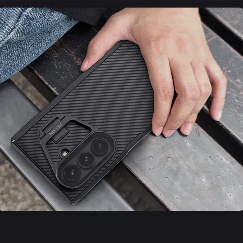 NILLKIN Etui MagSafe CamShield z magnetycznym uchwytem i osłoną aparatu do Samsung Galaxy Z Fold 7 — zdjęcie produktu 6