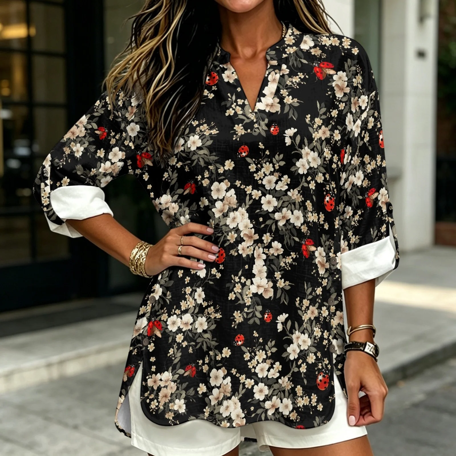Printed Floral Shirt - PENSTROLL Bluse mit Blumen- und Marienkäfer-Print,