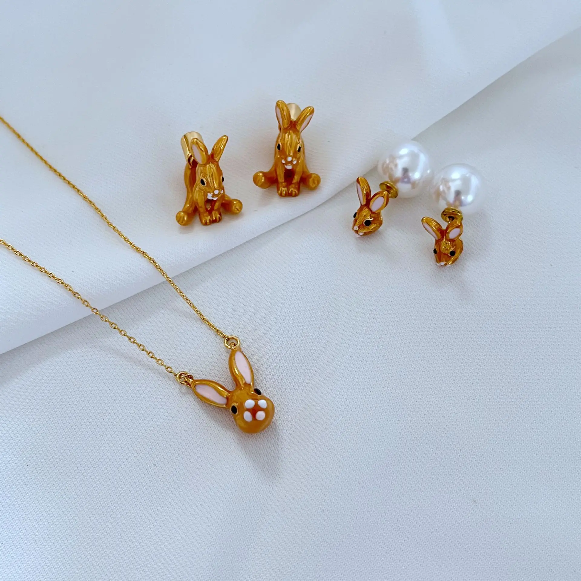 

KS European and American Fashion Trends Versatile Niche Personality Rabbit Simple Stud Earrings Necklace Jewelry