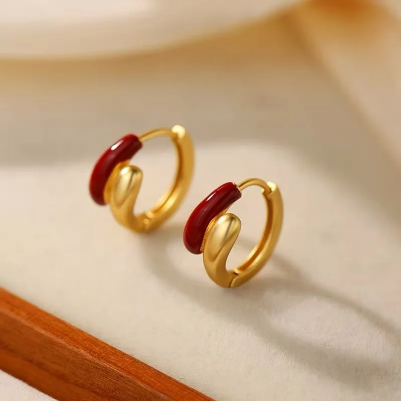 

Настоящее серебро 925 пробы, красная капельная глазурь, серьги-кольца из золота 18 карат для женщин, модные ювелирные изделия, нишевые усовершенствованные аксессуары