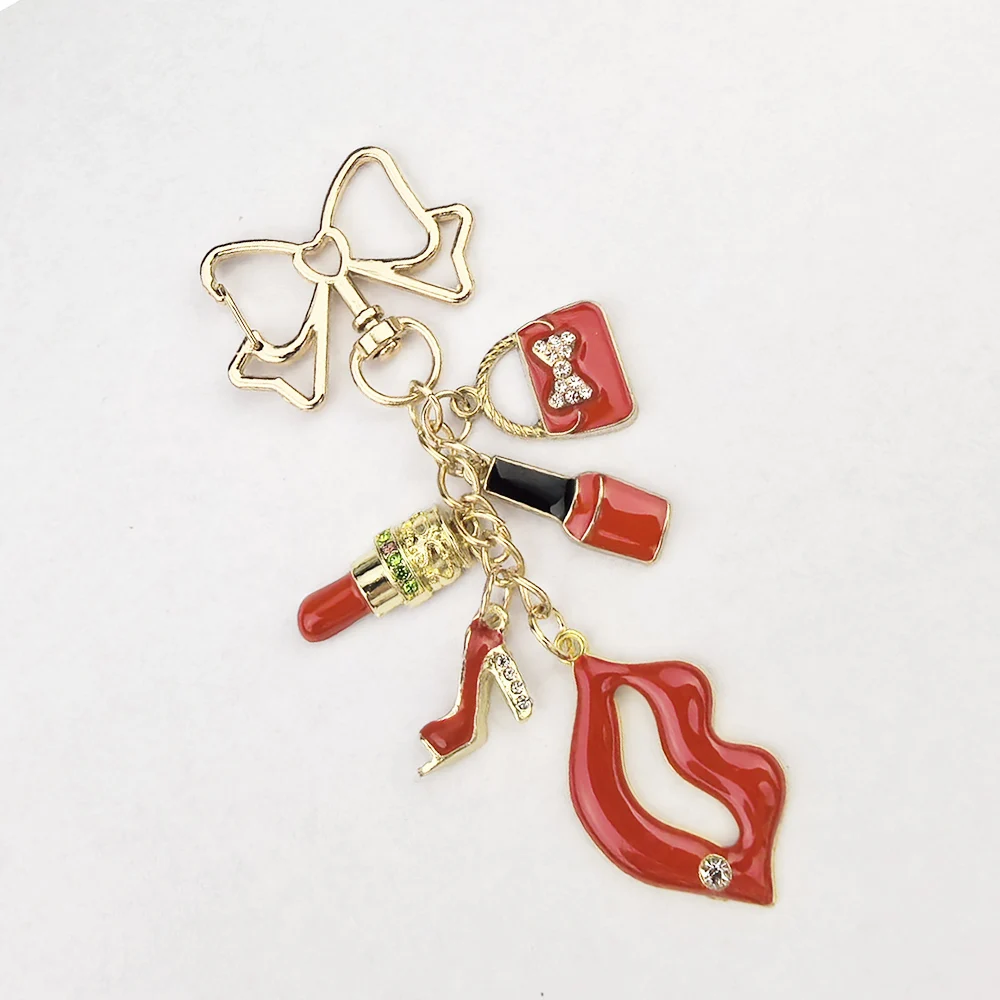 Llavero de esmalte con diseño de labios de flamenco de dibujos animados, tacones altos y corazón, bonito, para bolso, para amigas, mujeres y niñas