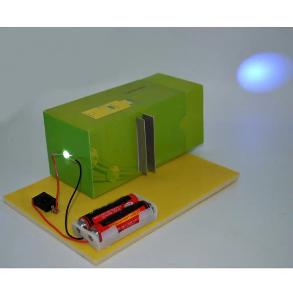 Children Educational Toys DIY Assembly Slide Projector Physics Experiment Kit for STEM Learning at Home