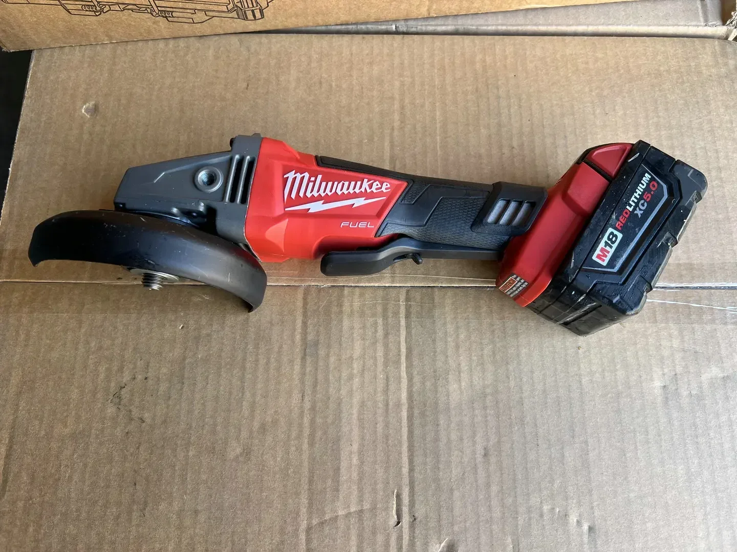 

Milwaukee 2780-20 M18 fuel 4-1/2 "/5" pad 5.0AH battery, second-hand