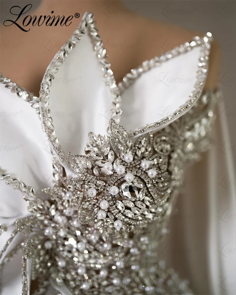 Abito da sera bianco personalizza abiti da ballo lunghi con perle di diamante di cristallo 2024 abiti da festa celebrità arabe a sirena Robe De Soirée