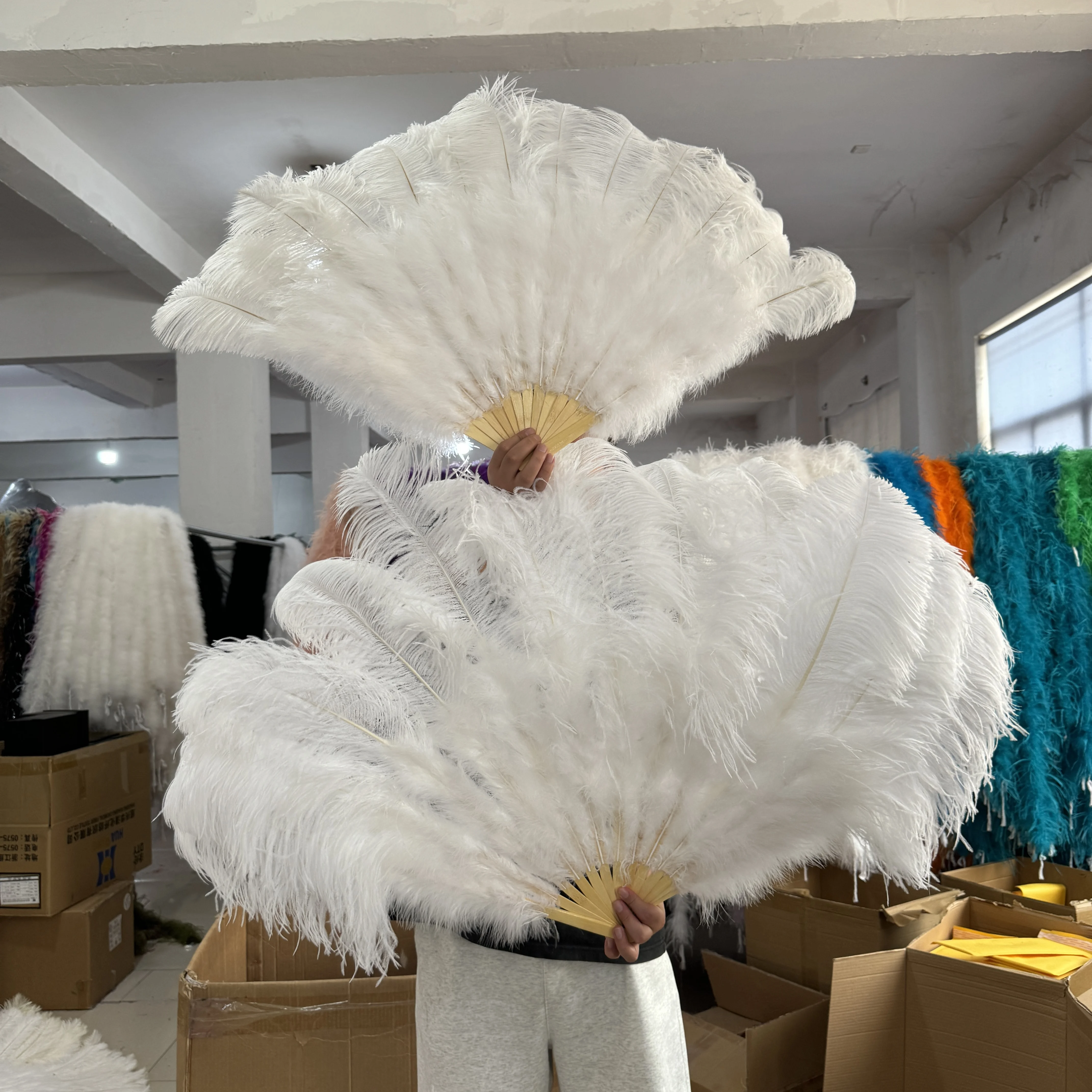 13 Bone White Ostrich Feathers Fan Dance Performance Feather Fan Plumas DIY Crafts Wedding Carnival Halloween Show Accessories