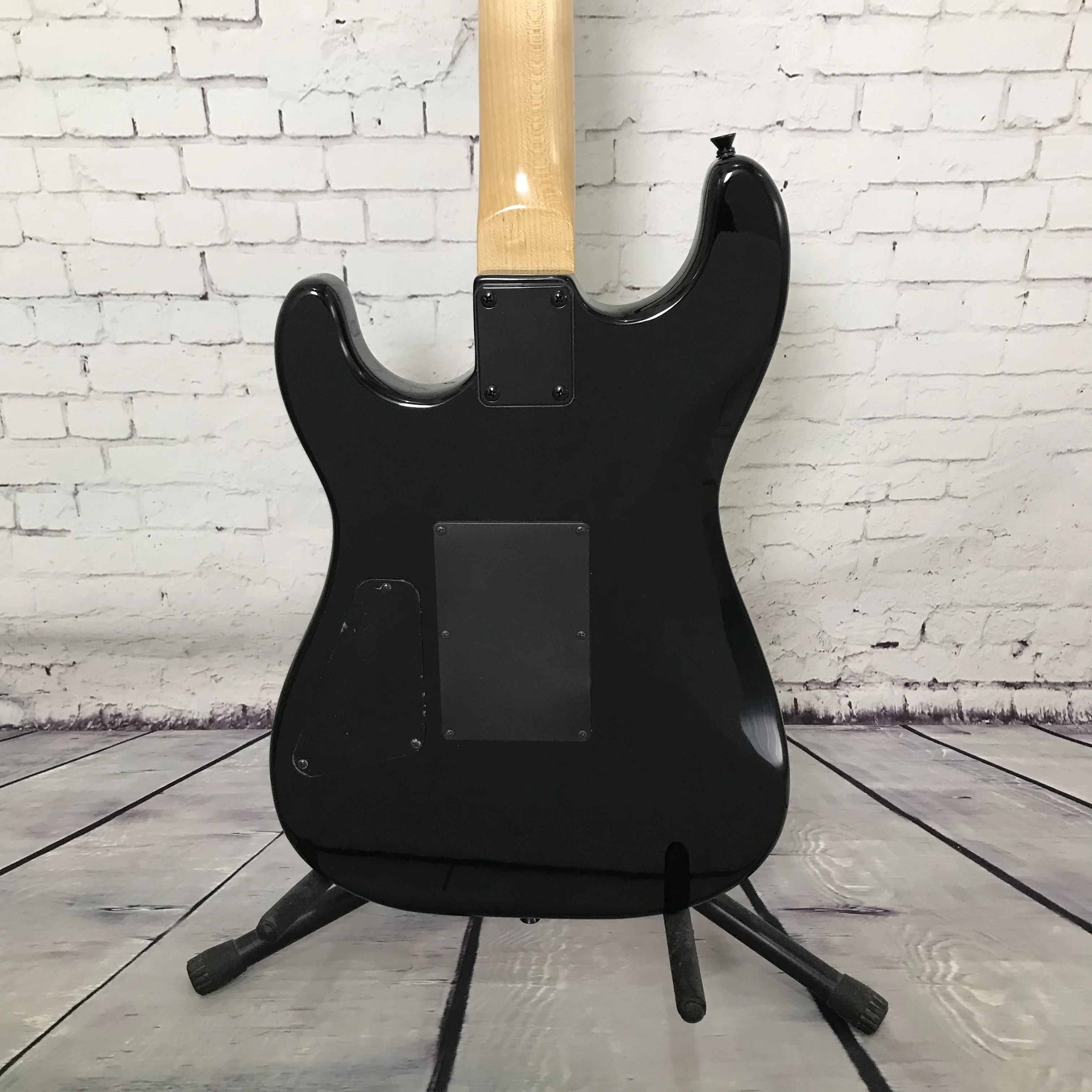 Battle Art Graphic Electric Guitar HH Pickups Tremolo Bridge Maple Neck Free Delivery Deluxe Professional Rock Hot Sale New