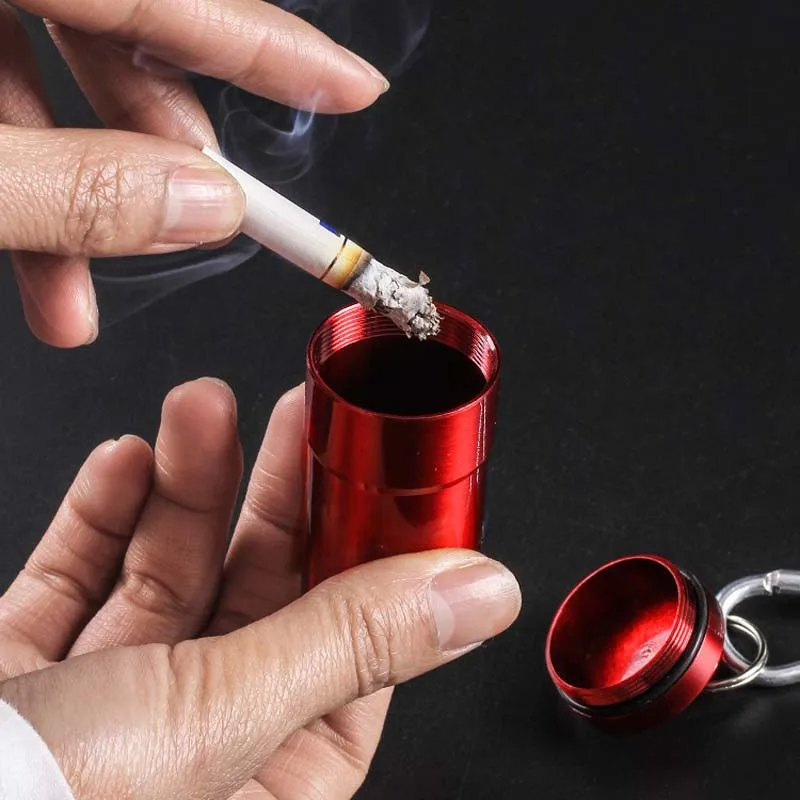 1Pcs Mini Portable Ashtray with Lid Aluminum Storage Tube Windproof Cigarettes Ashtray with Keychain Ash Holder Outdoor