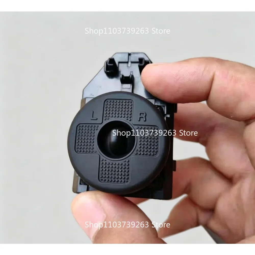 1Pc for Model Year 03-13 Hyundai Old Tuscson Low Configuration Factory Reverse Mirror Folding Switch Adjustment Button