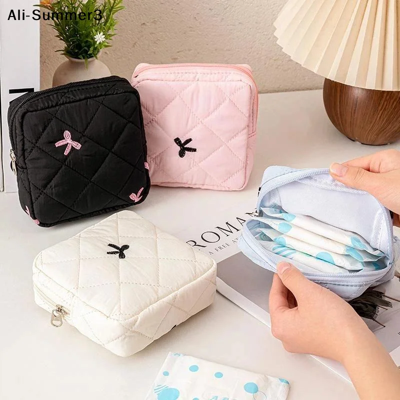 【AH】Large Capacity Sanitary Napkin Storage Bags Cartoon Bow Portable Girls Physiological Period Tampon Organiser Bag Pouch
