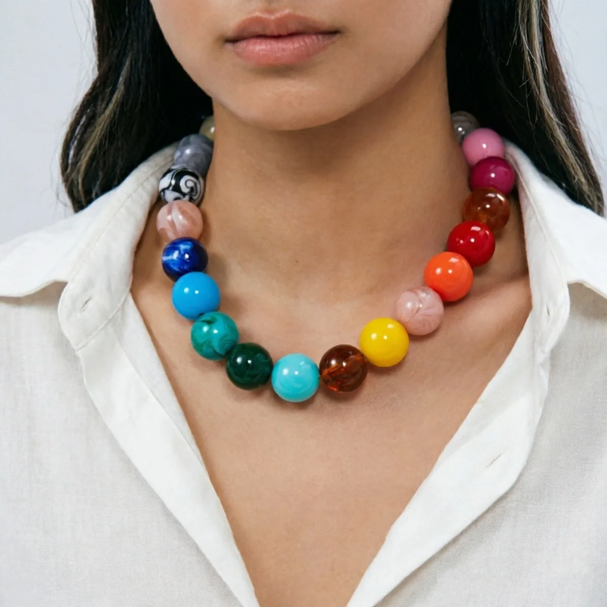 Modische bunte Acryl-Halskette mit großen runden Perlen für Damen und Herren, böhmische blaue braune Harzperlen, Choker, Y2K-Ästhetik-Schmuck – Detail 11