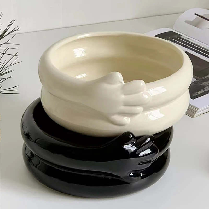 

Creative Hug Me Dry Fruit Plate Ins Wind Snack Fruit Plate Modern Simple Ceramic Plate Small Hand Fruit Plate Dessert Plate