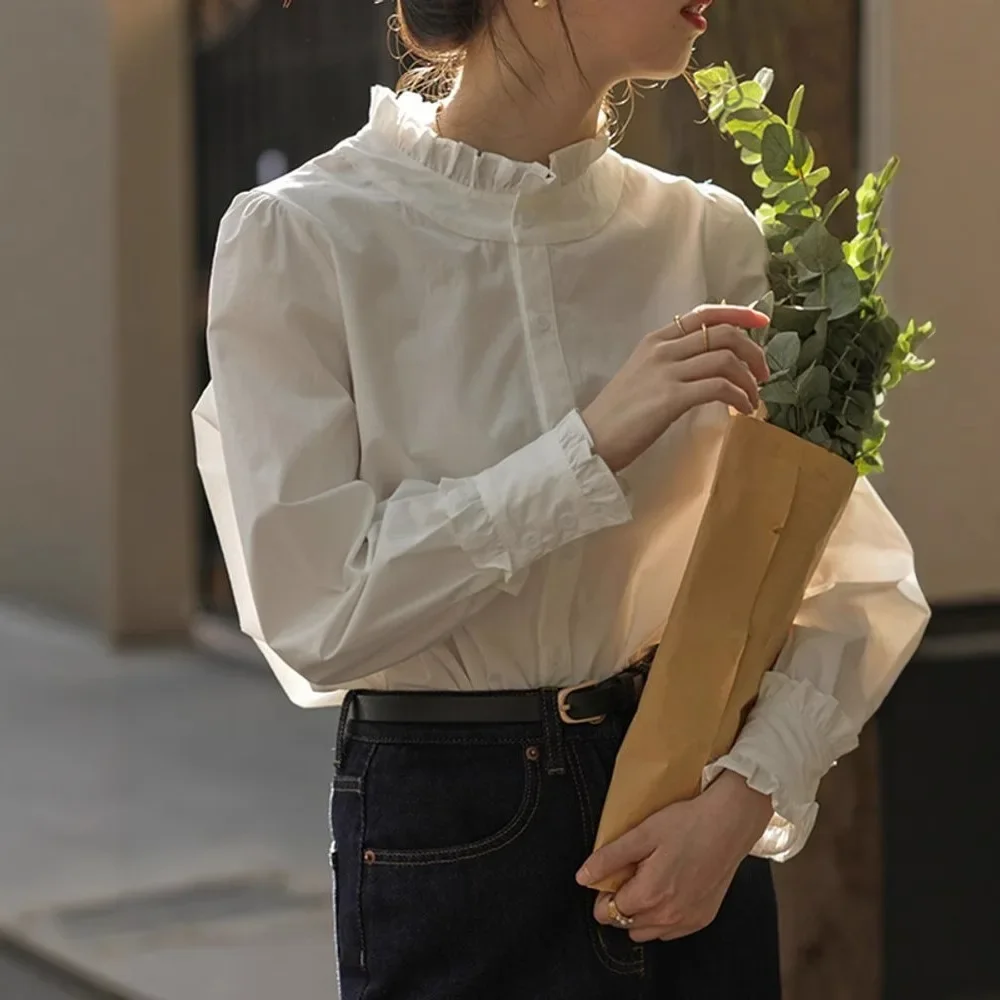 

White lace collar shirt women's early spring 2025 new inner backing foreign style shirt small long-sleeved top