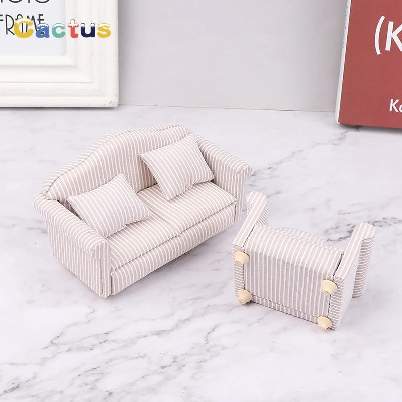 1:12 Mini meble dla lalek Sofa z poduszką do domu dla lalek dzieci udają, że bawią się DIY wystrój akcesoria