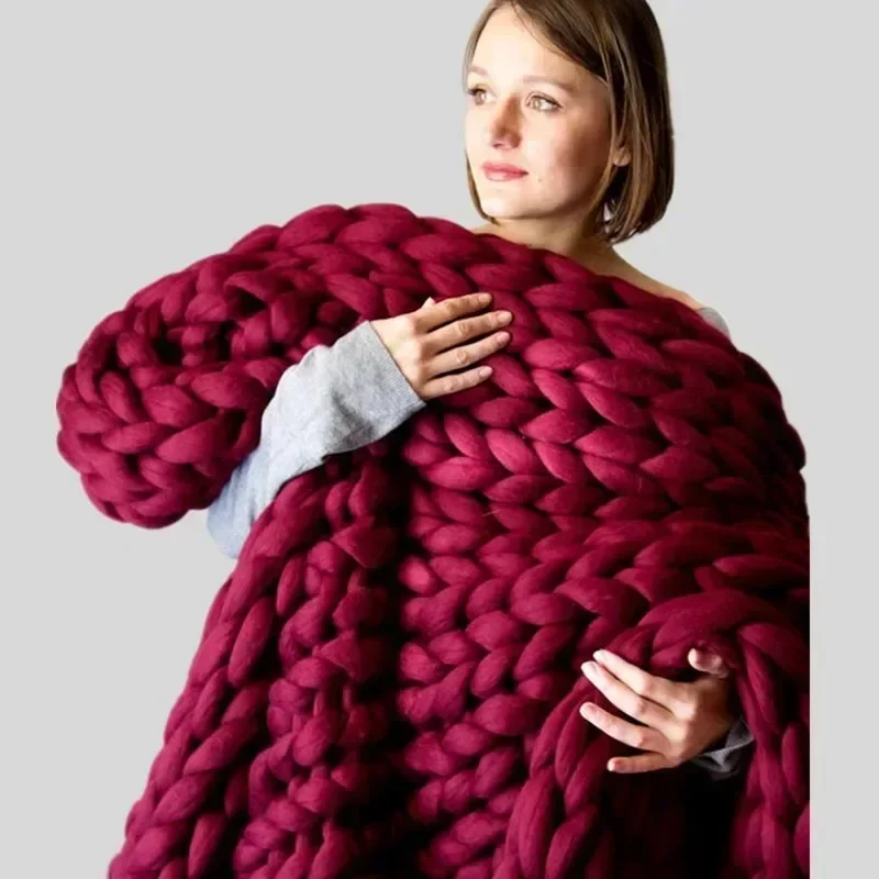 Luxury Heavyweight Knit Blanket, Hand-Woven Soft Throw for Bedroom Living Room Nordic Style Chunky Knit Throw Blanket