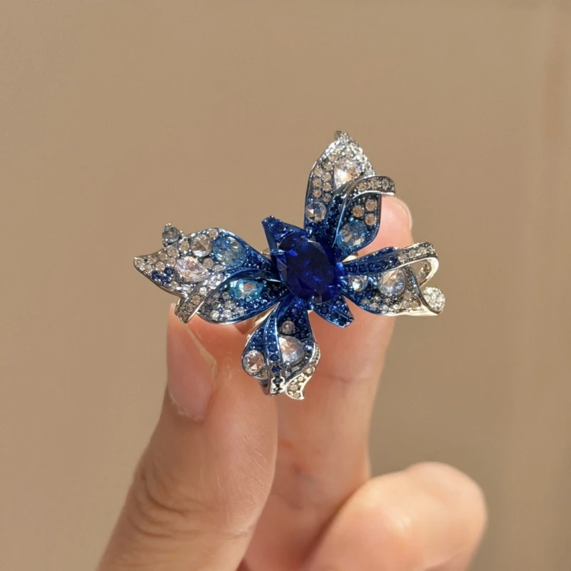 

Bellux 925 silver gold-plated synthetic zircon ring blue and white two tone star butterfly ring charm jewelry for women